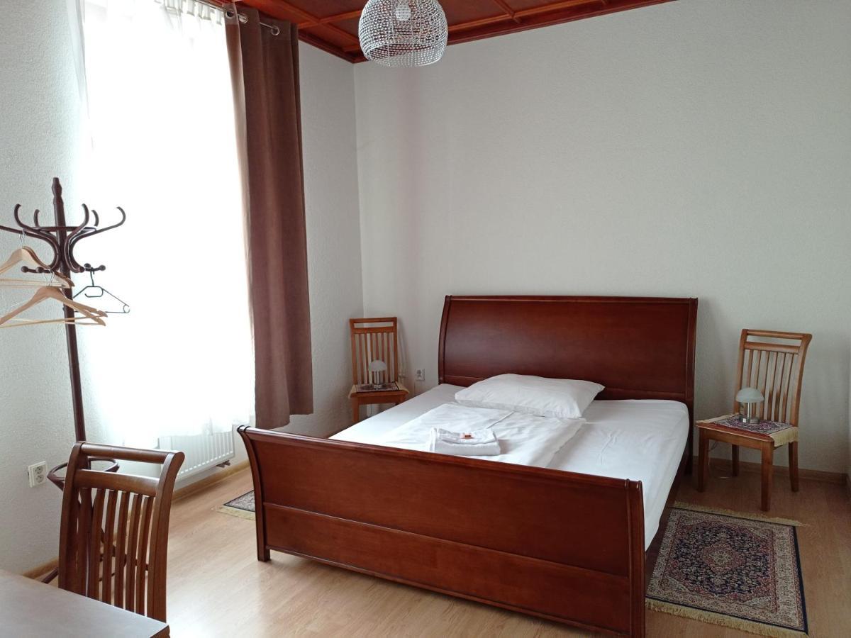 Hotel Na Kafkove Ostrava Kültér fotó