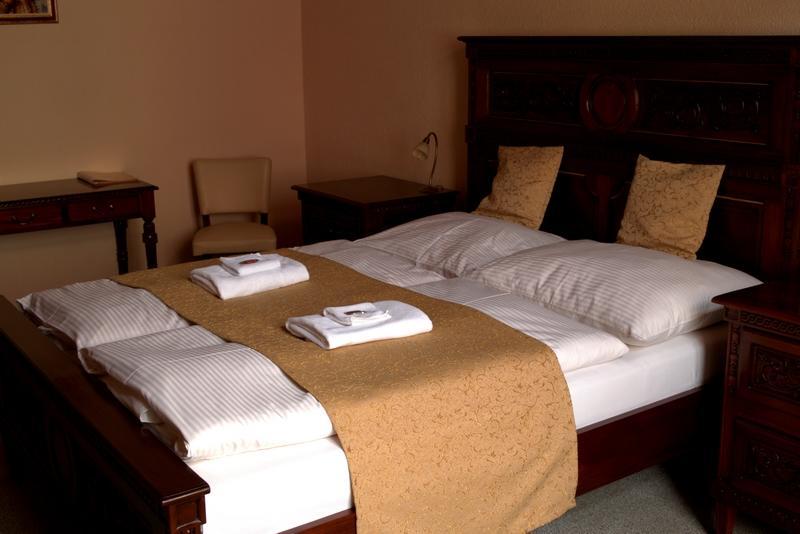 Hotel Na Kafkove Ostrava Kültér fotó